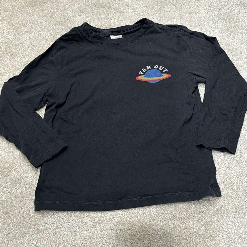 Hanna “Far Out” T with space skateboarder graphic on back